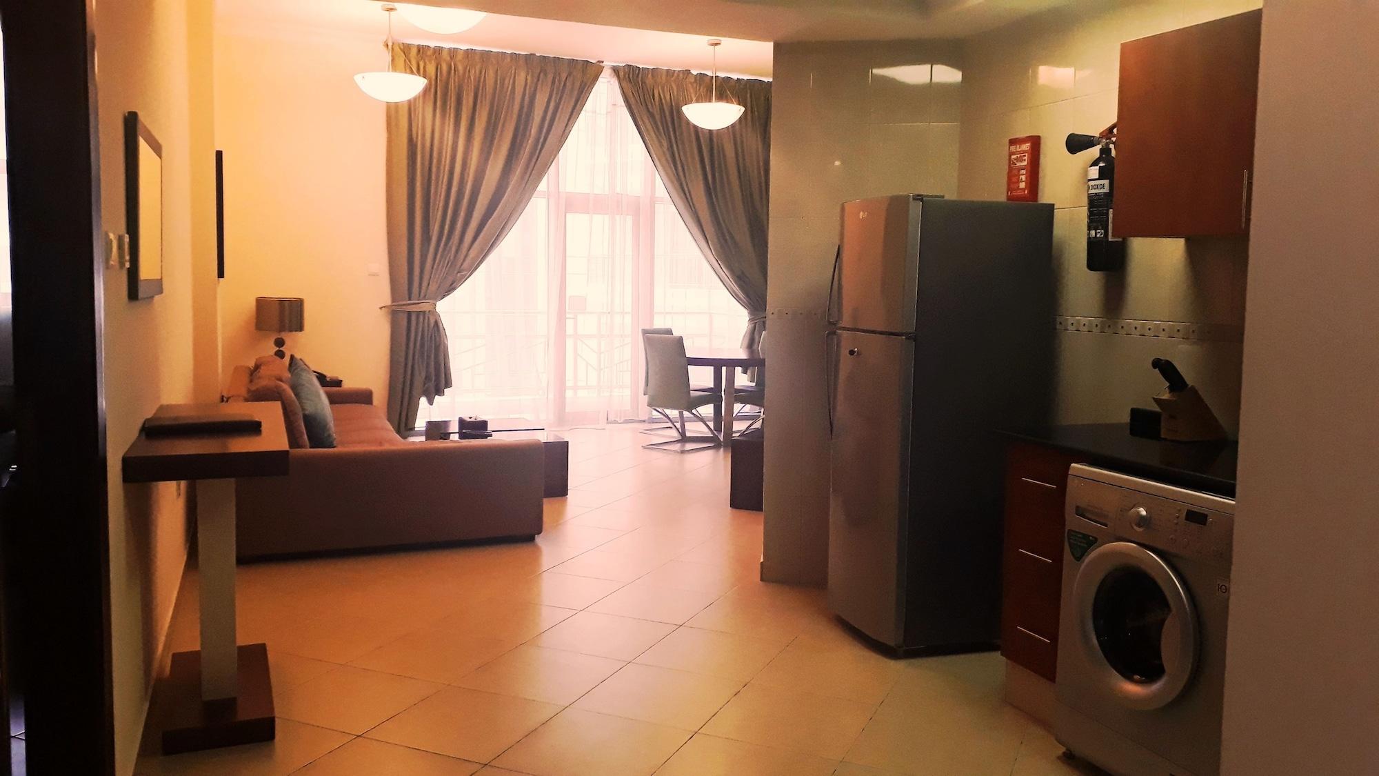 Al Waleed Palace Hotel Apartment Al Barsha Dubai Dış mekan fotoğraf