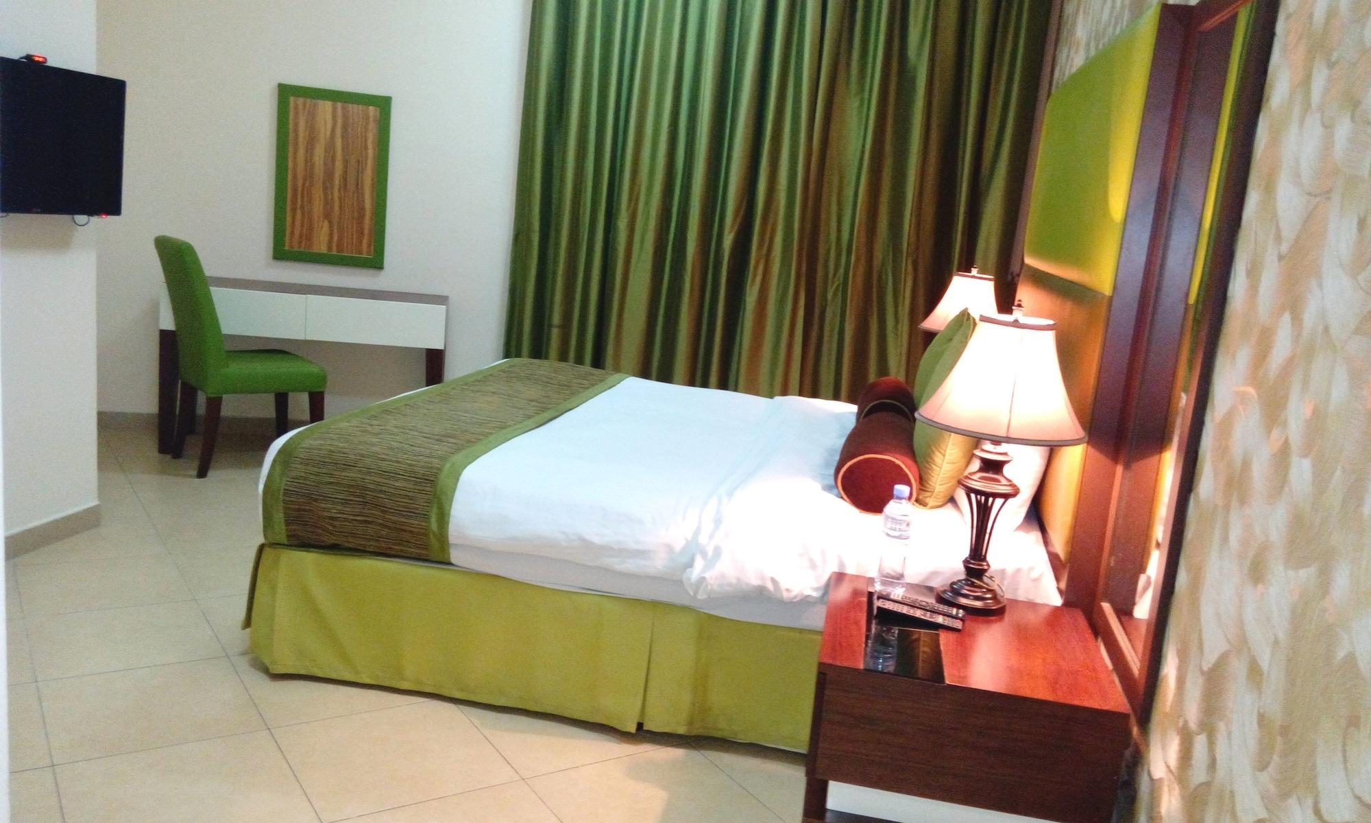 Al Waleed Palace Hotel Apartment Al Barsha Dubai Dış mekan fotoğraf