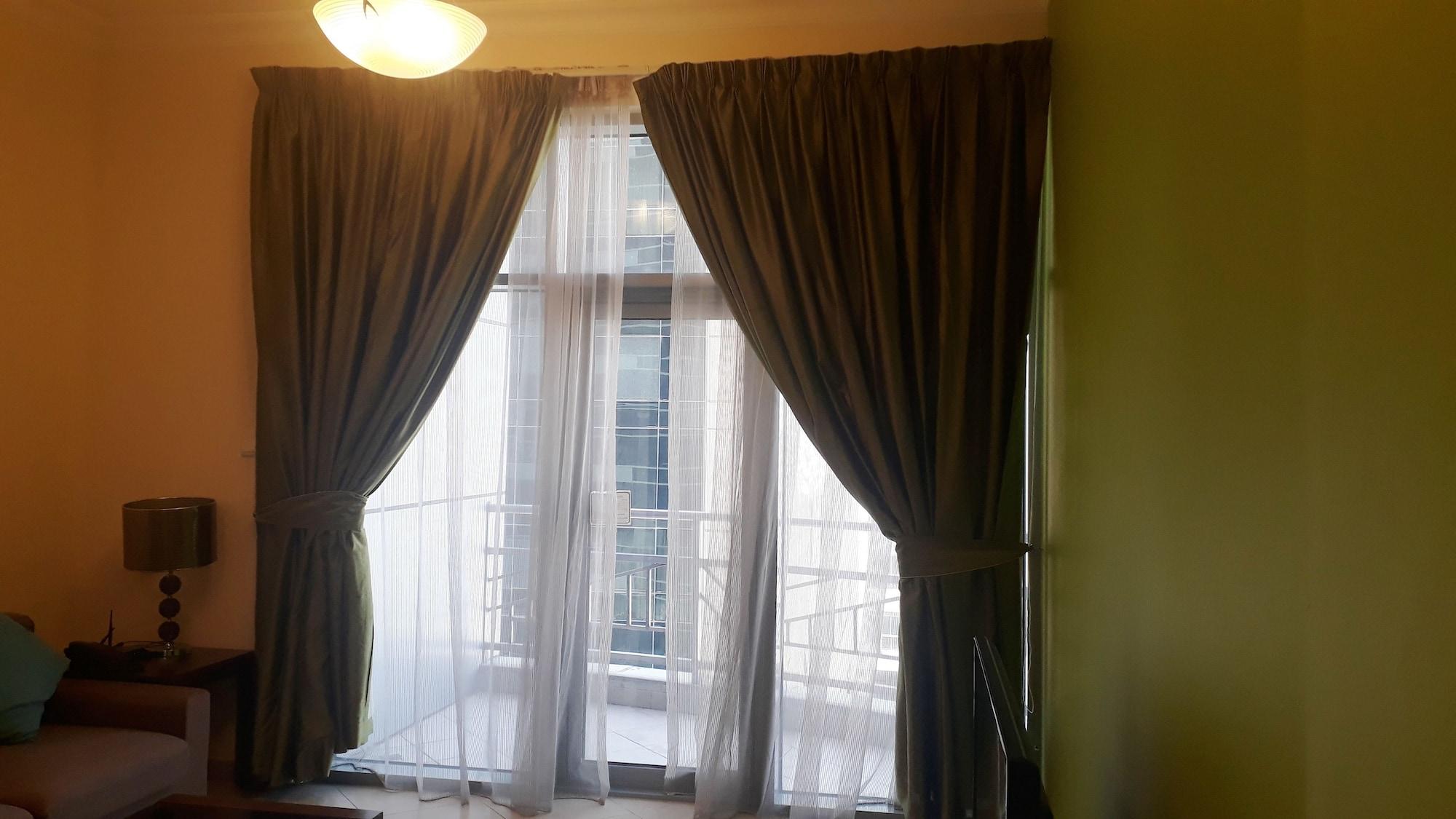Al Waleed Palace Hotel Apartment Al Barsha Dubai Dış mekan fotoğraf