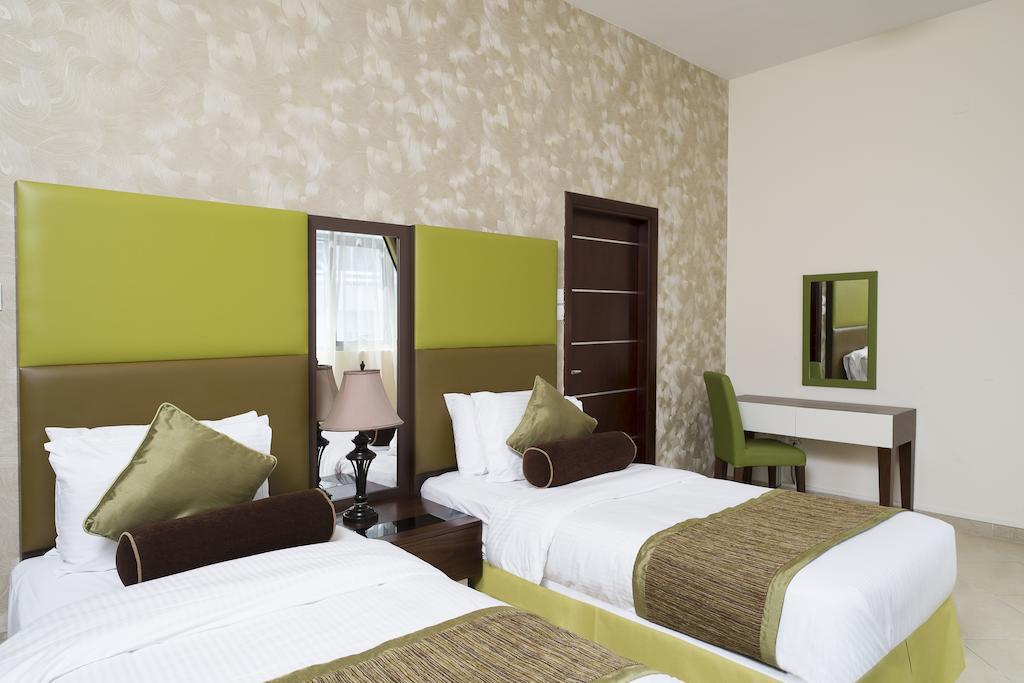 Al Waleed Palace Hotel Apartment Al Barsha Dubai Dış mekan fotoğraf