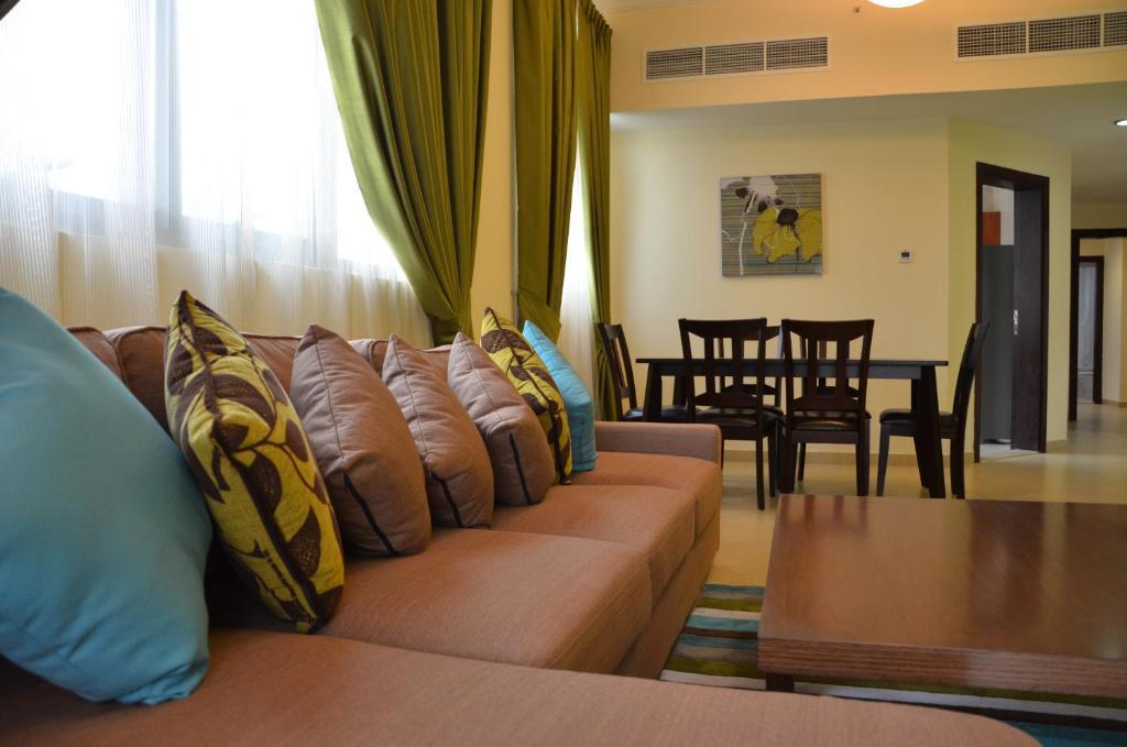 Al Waleed Palace Hotel Apartment Al Barsha Dubai Dış mekan fotoğraf