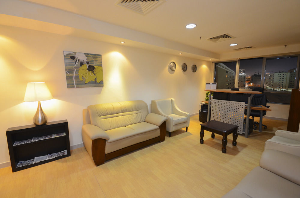 Al Waleed Palace Hotel Apartment Al Barsha Dubai Dış mekan fotoğraf