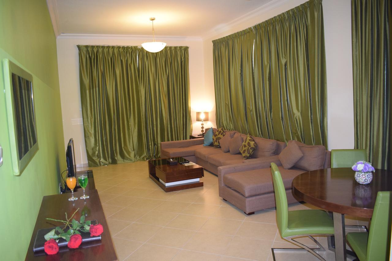 Al Waleed Palace Hotel Apartment Al Barsha Dubai Dış mekan fotoğraf